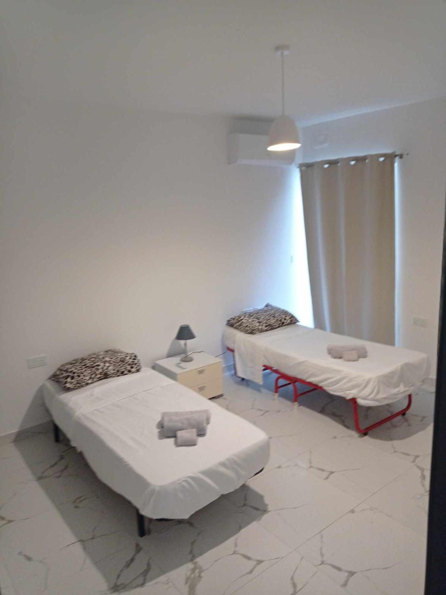 Poppy Court Lägenhet Marsaskala Exteriör bild